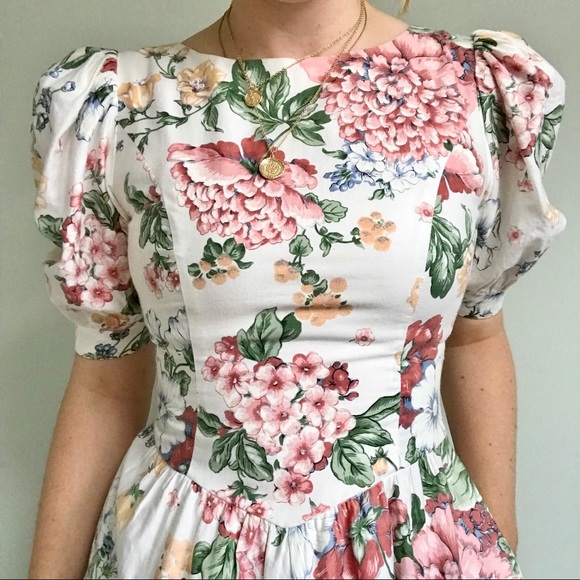 Vintage Cottagecore Floral Open Back Midi Dress 🌿 - Picture 7 of 17